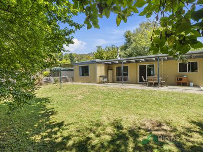 4 Dederang Road, Tawonga South