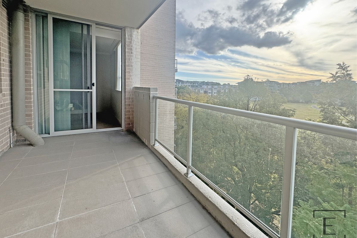 P408 / 81-86 Courallie Avenue, Homebush West