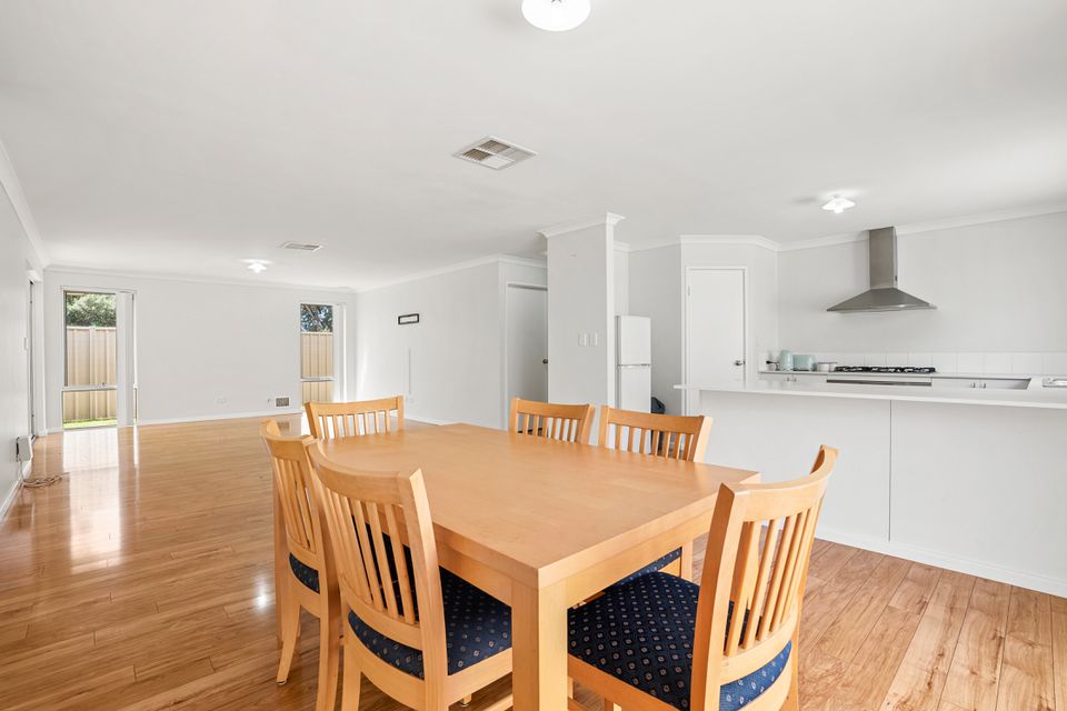 294 Pebble Beach Blvd, Meadow Springs