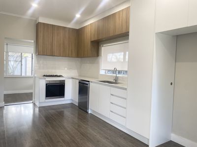 7 Singleton Avenue, Seaton