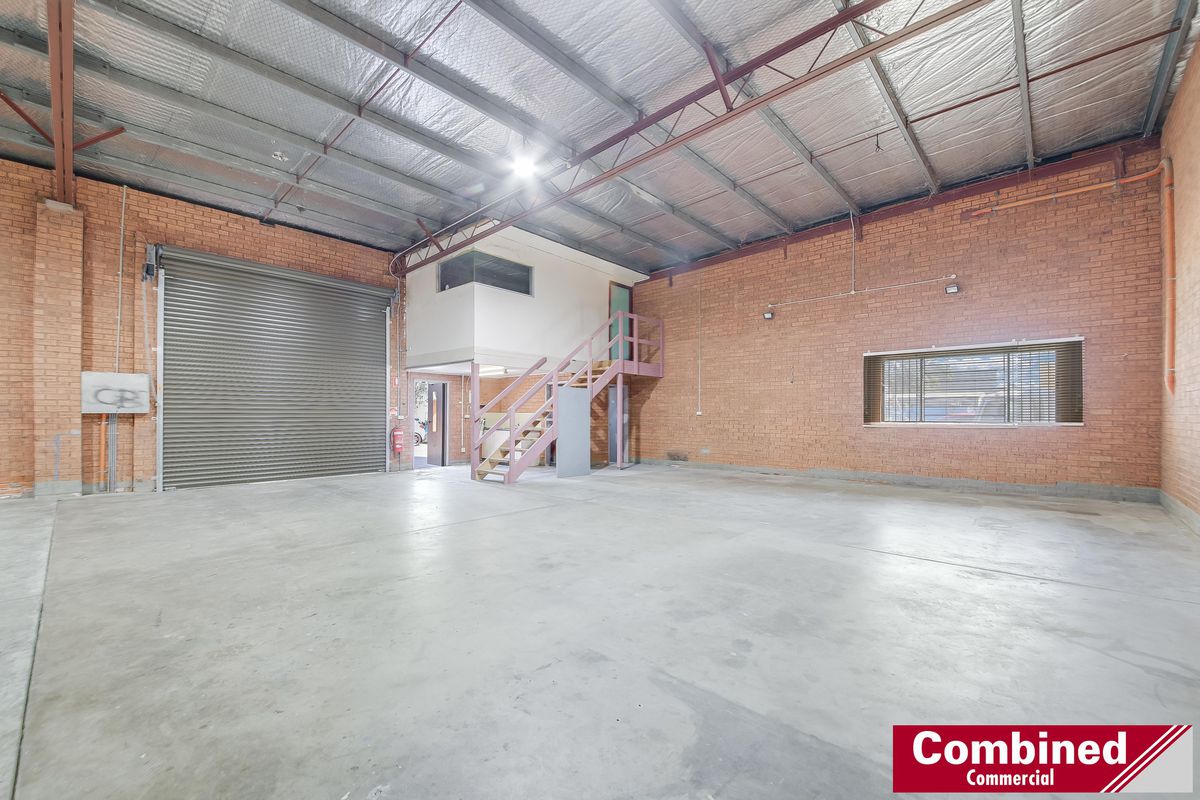 1 / 26 Grahams Hill Road, Narellan