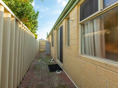 12 Sparrow Crescent, Broadwater