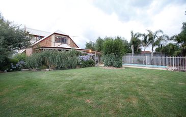 6 Dianthus Court, Narre Warren South