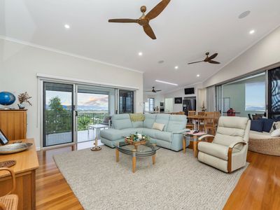 1 Seaview Court, Castle Hill