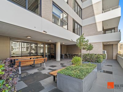 105 / 25 Challis Street, Dickson