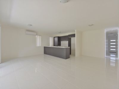 26 Rise Circuit, Pacific Pines
