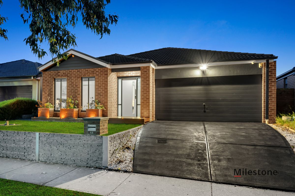 68 Sabel Drive, Cranbourne North