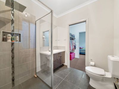 27 Cortajalla Avenue, Clyde North
