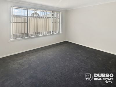 63 Spears Drive, Dubbo