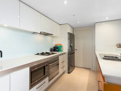 902 / 2 Oldfield Street, Burswood