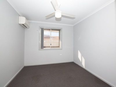 2 / 10 Dulverton Terrace, South Hedland