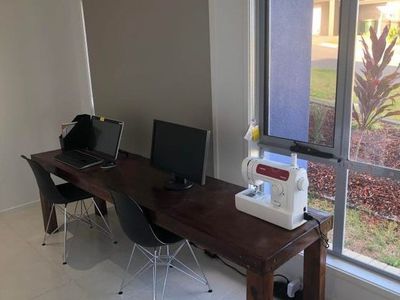 5 Zen Court, Springfield Lakes