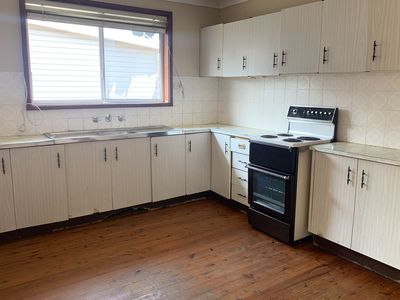 1 / 251 Shellharbour Road, Barrack Heights