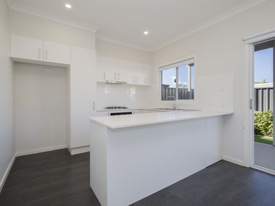 12 MAGPIE AVENUE, Elermore Vale
