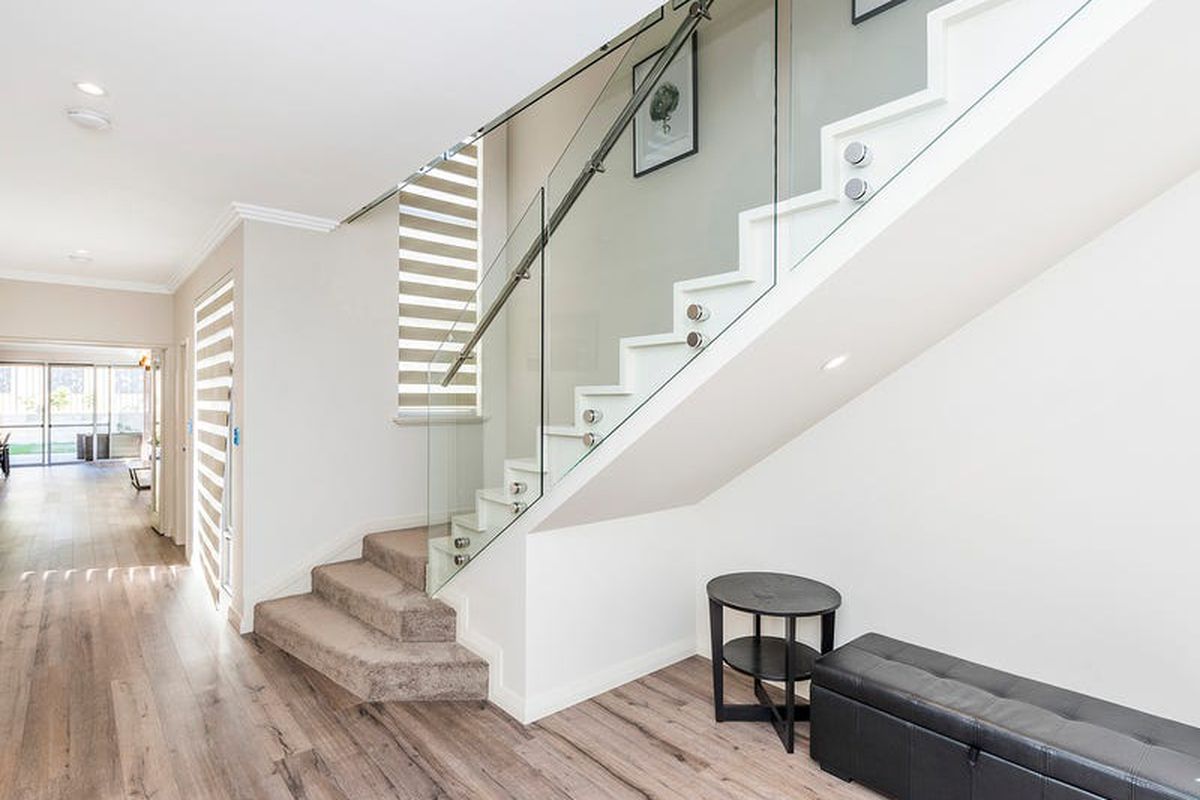 2A Genesta Crescent, Dalkeith