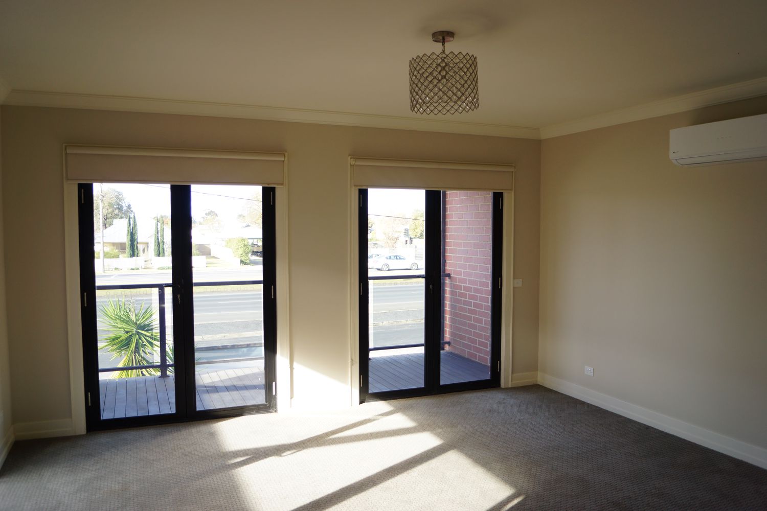 16 Stawell Road, Horsham