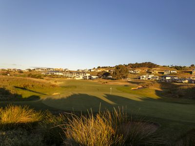 17 Cherry Hills Crescent, Normanville