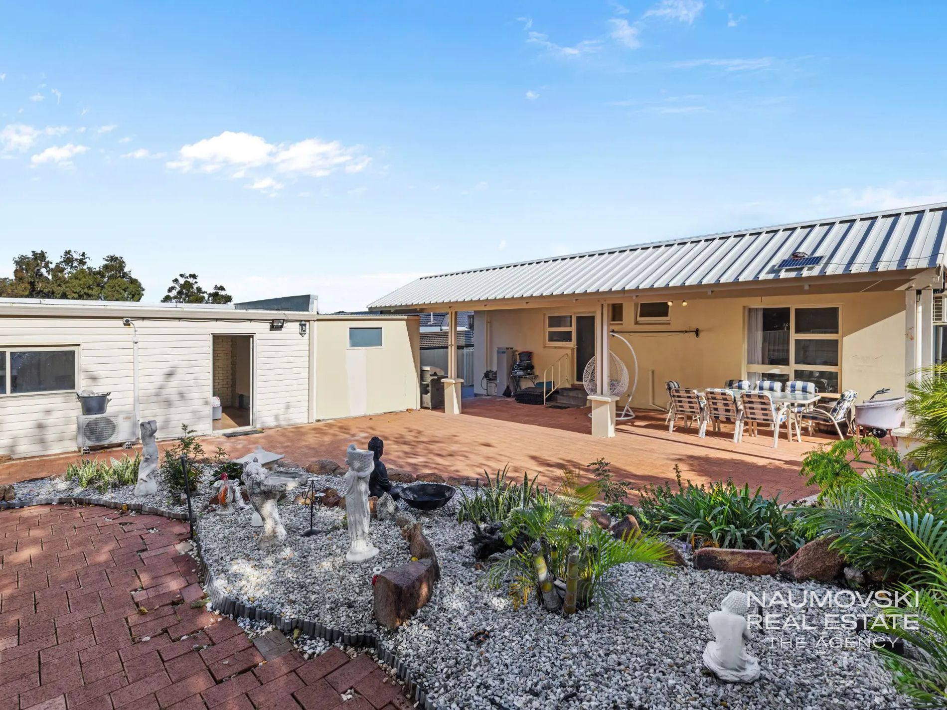 16 Hotchkiss Drive, Balcatta