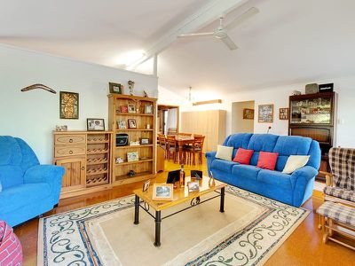 42 Katandra Crs, Bellbird Park