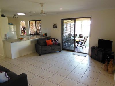 3 Circle Close, Rochedale South