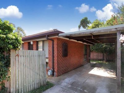 2 / 42 Rosella Avenue, Werribee