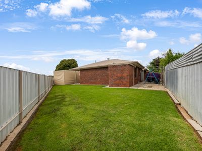 1, 2 & 3 / 1 Pelican Court, Wangaratta