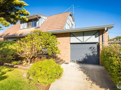 34 Lakeside Drive, Kianga