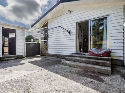 39 Gray Avenue, Paraparaumu Beach