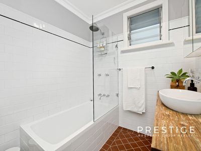 4 Perrys Avenue, Bexley