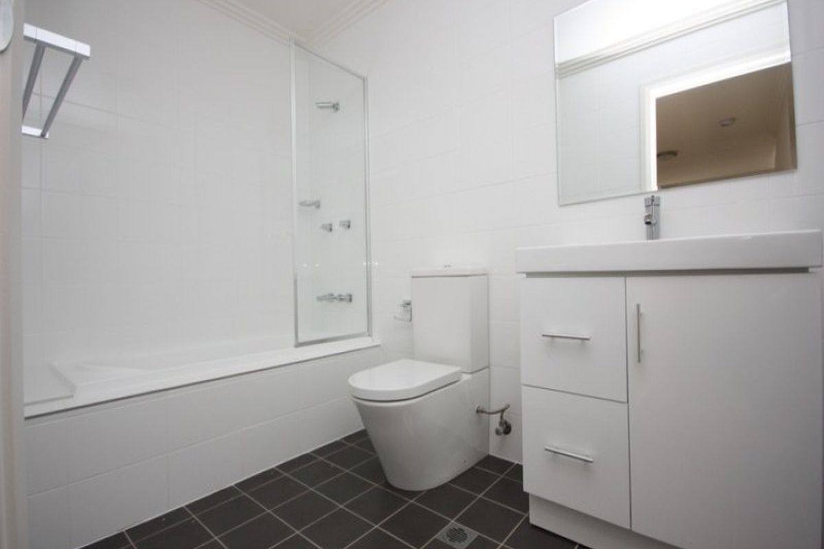 100 Kenyons Road, Merrylands