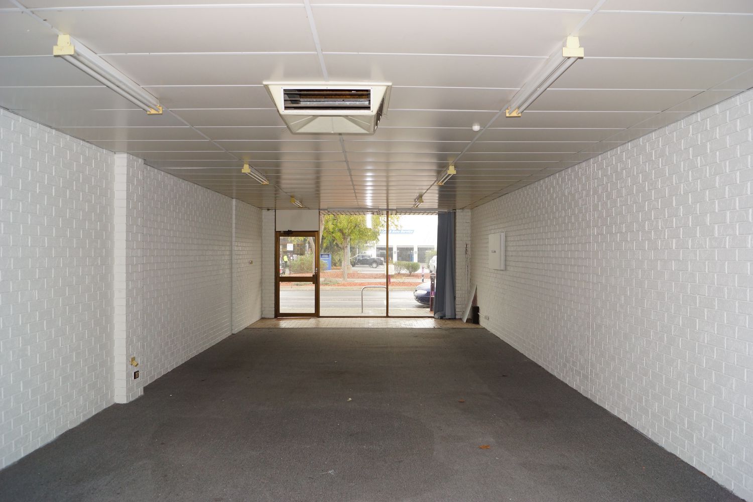 27  Darlot Street, Horsham