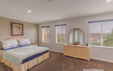 16 Highton Court, Beaconsfield