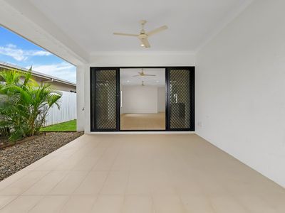 12 Sandridge Way, Smithfield