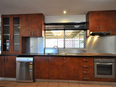 27 Koolyoo Street, Newman