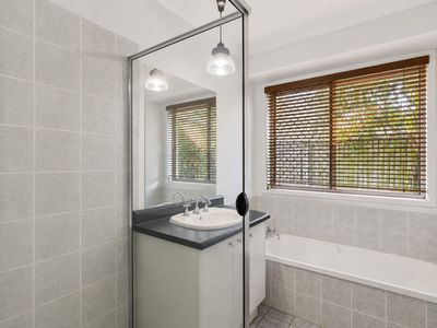 13 Green Pl, Durack