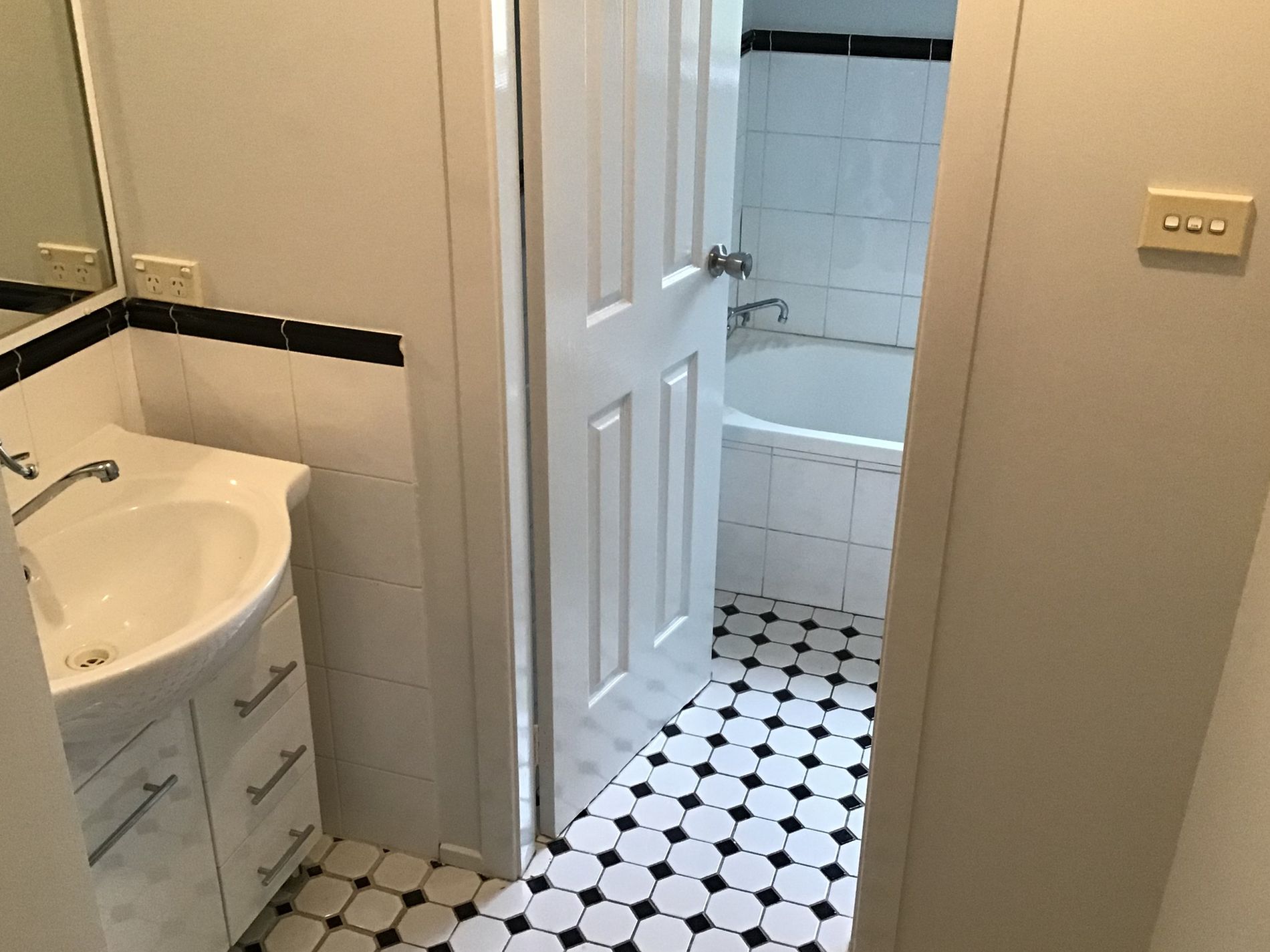 2 / 46 Windang Road, Primbee