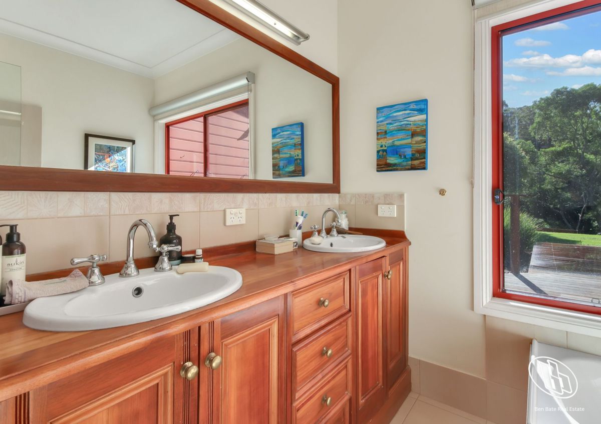 83 Rainforest Parkway, Narooma