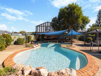 14 / 18 Magellan Drive, Springwood