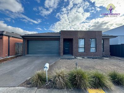326 Boardwalk Boulevard, Point Cook