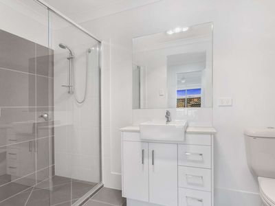 10 / 15 Waratah Way, Morayfield