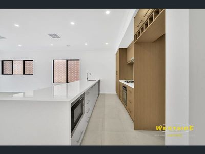 9 Hanoverian Street, Aintree