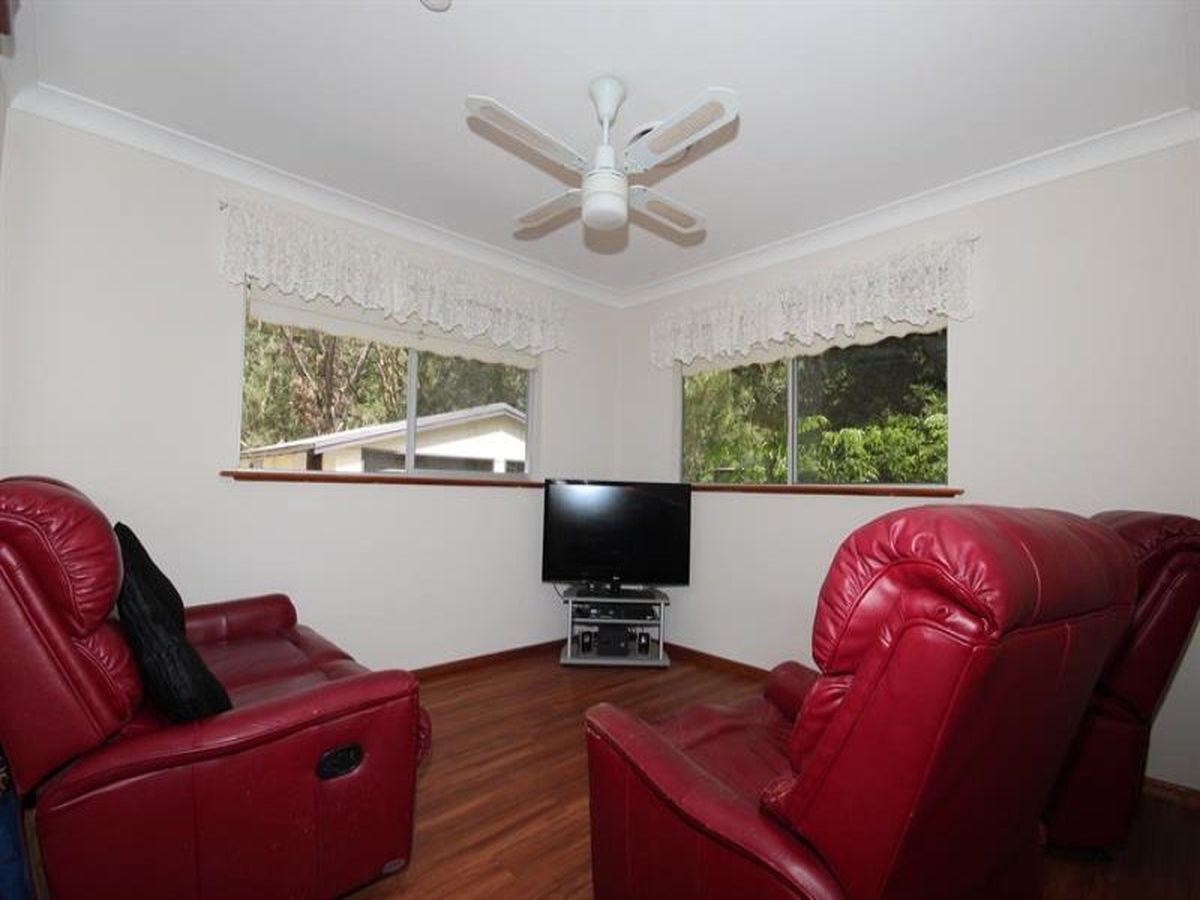 10 Michael Drive, Salt Ash, Salt Ash - Thumbnail 5