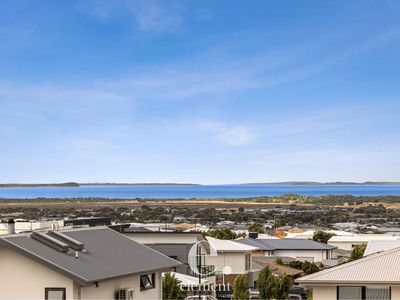 2 Tassell Street, Torquay