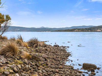 6789 Channel Highway, Deep Bay