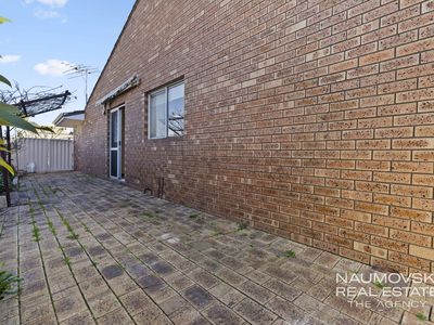 10 / 4 Lee Place, Noranda