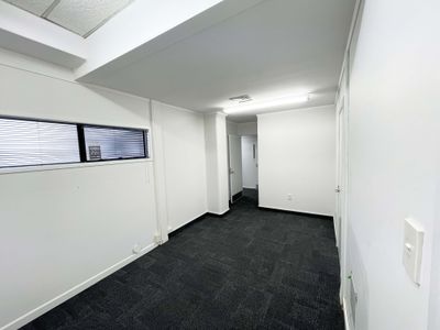 5/295 Lincoln Road, Henderson