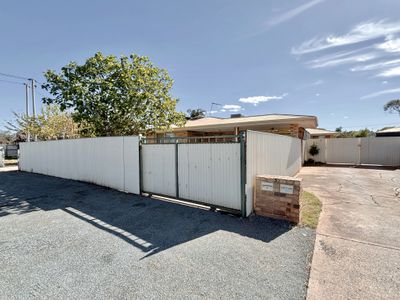 1 / 5 Horsfield Place, Victory Heights