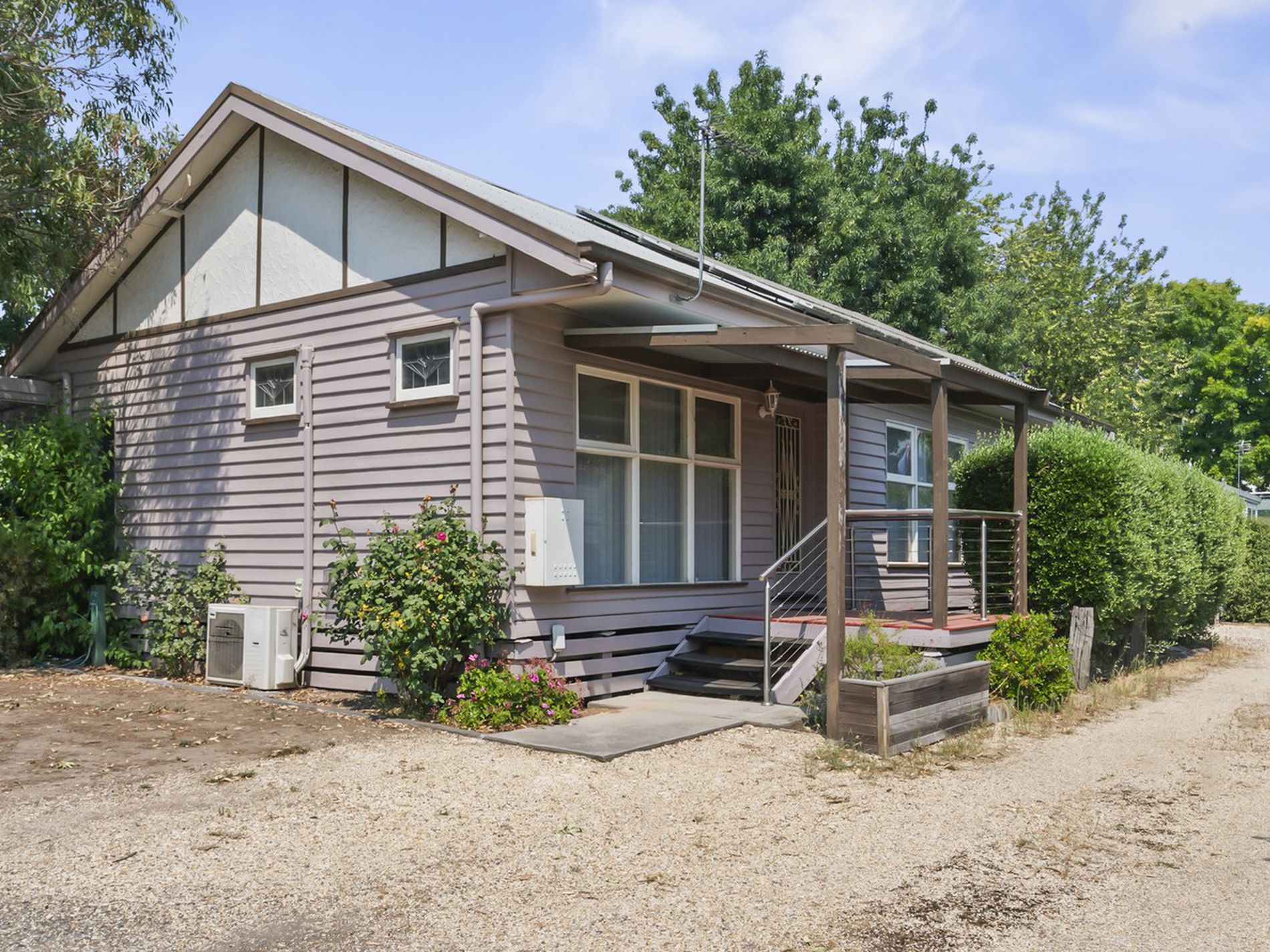 17 The Parade, Mansfield