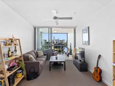 1108 / 16 Hamilton Place, Bowen Hills