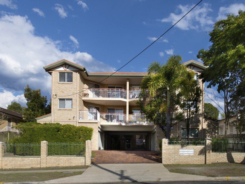 4 / 22 Swain Street, Holland Park West